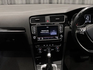 Хетчбэк Volkswagen Golf 2013 года, 1250000 рублей, Красноярск