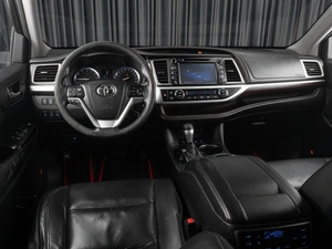 Внедорожник Toyota Highlander 2014 года, 2996000 рублей, Тюмень