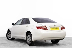 Седан Toyota Camry 2006 года, 1139000 рублей, Барнаул