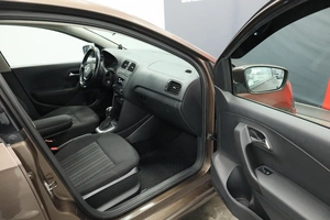 Седан Volkswagen Polo 2017 года, 1220000 рублей, Курск