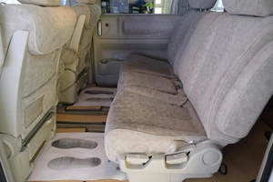Минивэн Nissan Elgrand 2002 года, 1399000 рублей, Омск