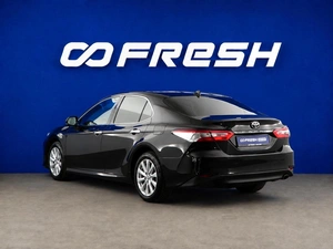 Седан Toyota Camry 2020 года, 2599055 рублей, Москва