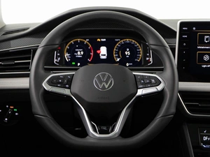 Внедорожник Volkswagen Tiguan L 2024 года, 4249999 рублей, Москва