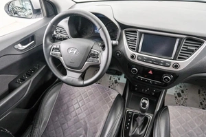 Седан Hyundai Solaris 2018 года, 1259000 рублей, Красноярск