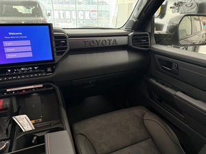 Внедорожник Toyota Sequoia 2025 года, 15000000 рублей, Новоивановское