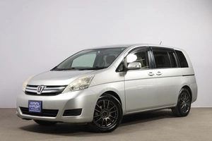 Минивэн Toyota Isis 2012 года, 1389000 рублей, Новосибирск