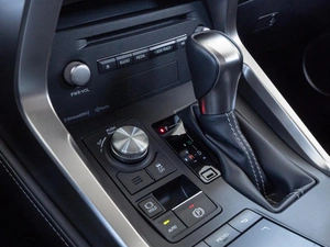 Внедорожник Lexus NX 2019 года, 3245000 рублей, Волгоград