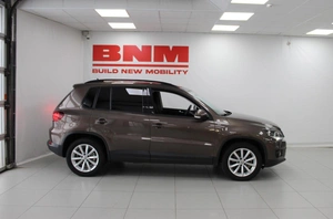 Внедорожник Volkswagen Tiguan 2015 года, 1600000 рублей, Смоленск