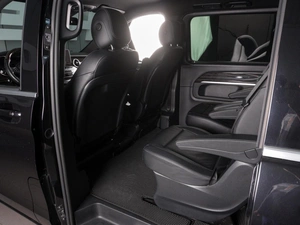 Минивэн Mercedes-benz V-класс 2017 года, 5230000 рублей, Красный Пахарь