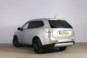 Внедорожник Mitsubishi Outlander 2014 года, 1899000 рублей, Новосибирск