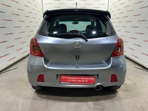 Хетчбэк Toyota Vitz 2006 года, 499000 рублей, Красноярск