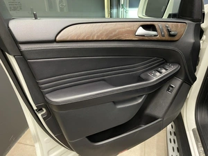 Внедорожник Mercedes-Benz M-класс 2012 года, 2200000 рублей, Красноярск