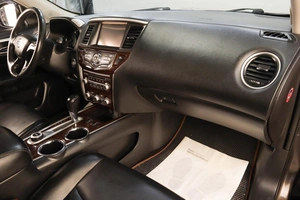 Внедорожник Nissan Pathfinder 2015 года, 2149000 рублей, Челябинск