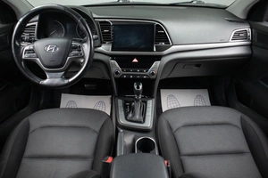 Седан Hyundai Elantra 2018 года, 1449000 рублей, Оренбург