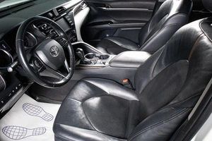 Седан Toyota Camry 2018 года, 2799000 рублей, Сургут