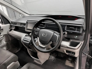 Минивэн Honda Stepwgn Spada 2017 года, 1515000 рублей, Красноярск