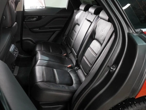 Внедорожник Jaguar F-Pace 2018 года, 3699000 рублей, Воронеж