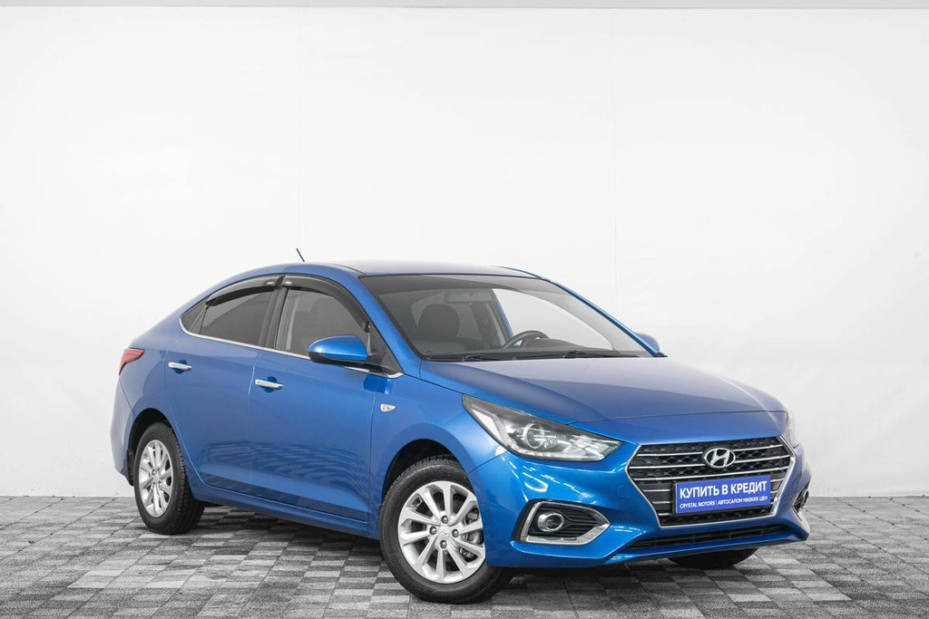 Седан Hyundai Solaris 2018 года, 1749000 рублей, Кемерово
