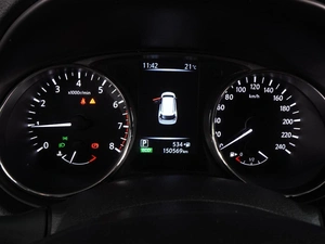 Внедорожник Nissan X-Trail 2016 года, 1519000 рублей, Воронеж