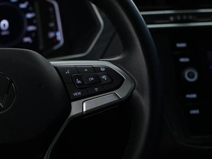 Внедорожник Volkswagen Tiguan 2021 года, 2370900 рублей, Москва