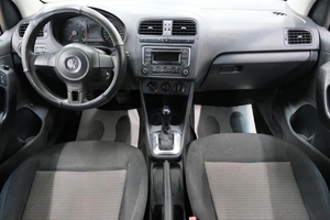 Седан Volkswagen Polo 2013 года, 859000 рублей, Омск