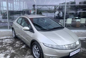 Хетчбэк Honda Civic 2008 года, 570000 рублей, Солонцы