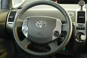 Лифтбек Toyota Prius 2008 года, 839000 рублей, Омск