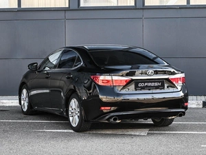 Седан Lexus ES 2013 года, 2099000 рублей, Кирилловка