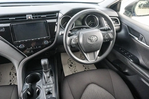 Седан Toyota Camry 2017 года, 2699000 рублей, Красноярск
