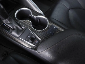 Седан Toyota Camry 2021 года, 2820000 рублей, Ростов-на-Дону