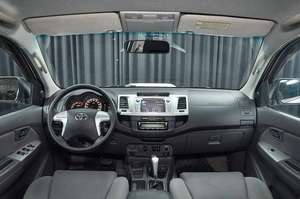 Пикап Toyota Hilux 2013 года, 2599000 рублей, Красноярск