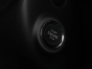 Внедорожник Skoda Karoq 2021 года, 2099000 рублей, Тюмень