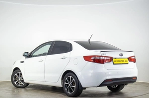 Седан Kia Rio 2012 года, 919000 рублей, Оренбург