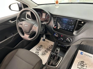 Седан Hyundai Solaris 2018 года, 1340000 рублей, Смоленск