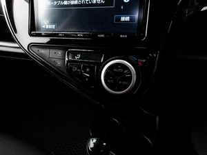 Хетчбэк Toyota Aqua 2018 года, 1339000 рублей, Тюмень