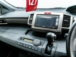 Минивэн Honda Freed 2013 года, 1199000 рублей, Красноярск