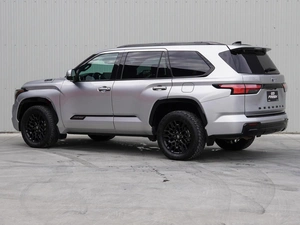 Внедорожник Toyota Sequoia 2023 года, 10150000 рублей, Краснодар