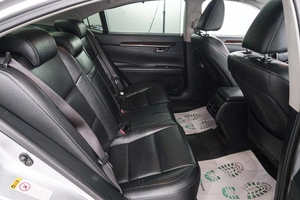 Седан Lexus ES 2014 года, 2269000 рублей, Красноярск