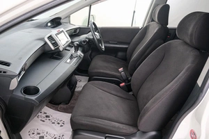 Минивэн Honda Freed 2012 года, 999000 рублей, Красноярск