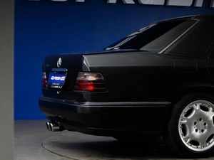 Седан Mercedes-benz E-класс 1993 года, 5350000 рублей, Москва