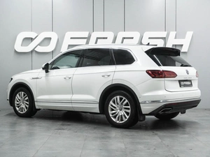 Внедорожник Volkswagen Touareg 2021 года, 6599000 рублей, Воронеж