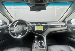 Седан Toyota Camry 2020 года, 2925000 рублей, Солонцы