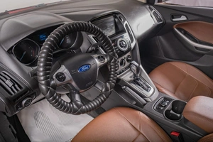 Седан Ford Focus 2013 года, 899000 рублей, Томск