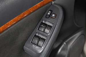 Седан Toyota Avensis 2007 года, 549000 рублей, Сургут