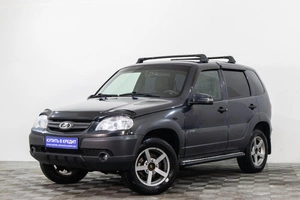 Внедорожник Chevrolet Niva 2018 года, 599000 рублей, Сургут