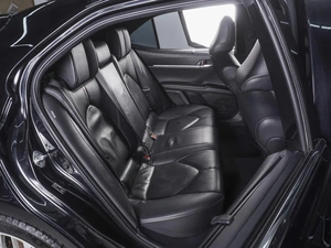 Седан Toyota Camry 2019 года, 2950000 рублей, Ростов-на-Дону
