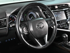 Седан Toyota Camry 2019 года, 2919000 рублей, Ростов-на-Дону