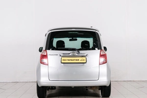 Хетчбэк Toyota Ractis 2006 года, 629000 рублей, Красноярск