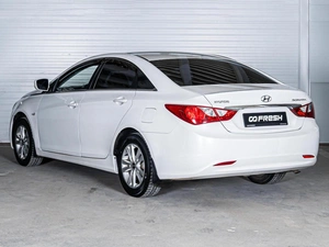 Седан Hyundai Sonata 2011 года, 825000 рублей, Ставрополь