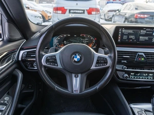 Седан BMW 5 серия 2020 года, 4699000 рублей, Саратов